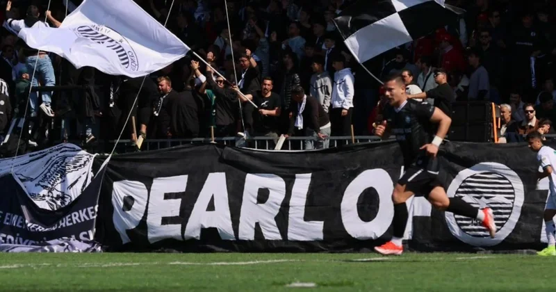 2 kez Süper Lig in kapısından dönmüşlerdi! Şampiyonluk için gün sayıyorlar