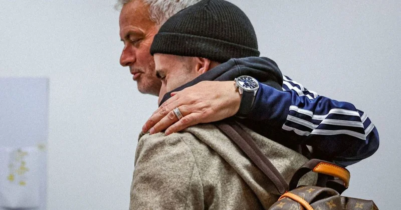 Beşiktaş tan gittiğine bin pişman! Mourinho, Rafa Silva yı fena sattı