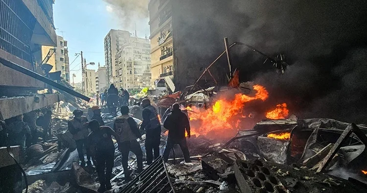 Lübnan a tarihinin en büyük saldırısı: Ateşkesin ilk gününde sivil katliamı