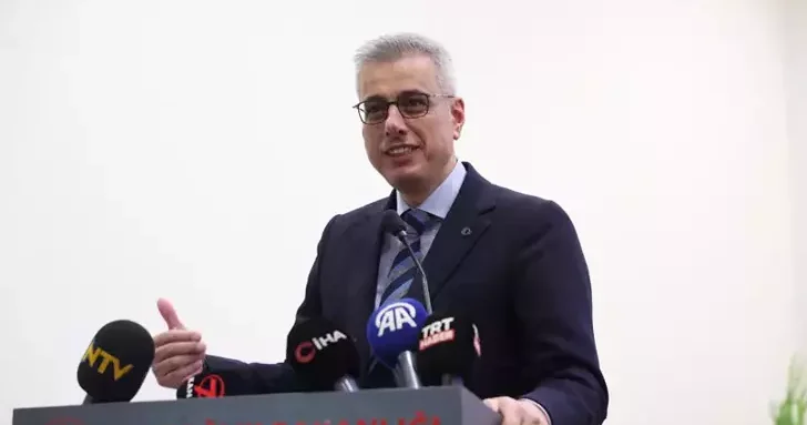 Bakan Memişoğlu: Tıbbi yardım yüklü TIR larımız İran a yola çıktı