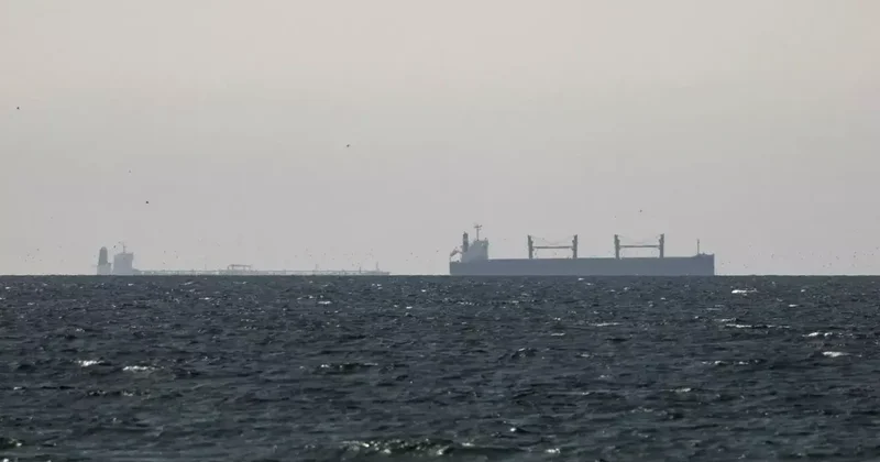 Hürmüz Boğazı nda sırra kadem basmışlardı... Kayıp 3 Taylandlı öldü!