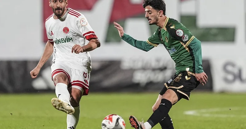 Sakaryaspor kümede kalma umutlarını mucizelere bıraktı