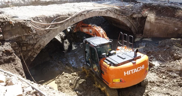 200 yıllık tarihi kemer köprü yol yapımı çalışmasında gün yüzüne çıktı Rize Haberleri