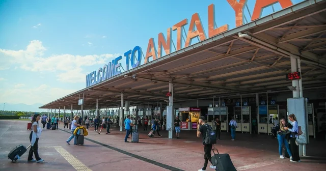 Antalya Havalimanı nda yolcu trafiği 3 milyonu aştı Antalya Haberleri