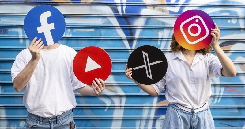 Yunanistan 15 yaş altına sosyal medyayı yasaklıyor