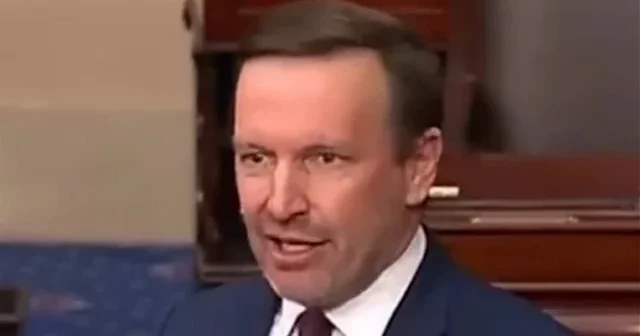 ABD li senatör Trump ı yerden yere vurdu: İran savaştan güçlenerek çıktı VİDEO İZLE