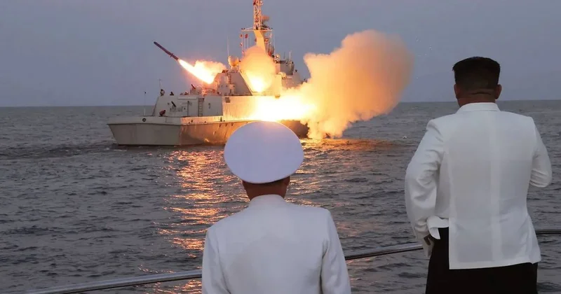 Dünya rahat bir nefes almaya hazırlanırken Kim Jong Un füze fırlattı