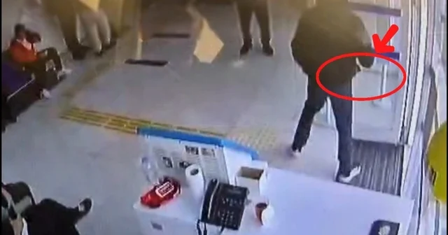 Banka şubesinde satırla gasp girişimi: Maskeli şüpheli kısa sürede yakalandı Mersin Haberleri