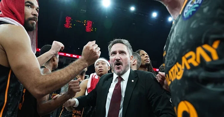 Galatasaray seride durumu 1 1 yaptı!