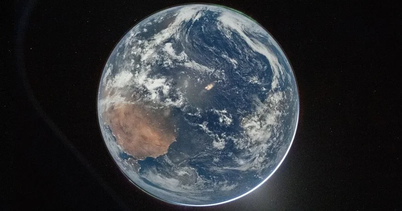 Herkes tekrar o soruyu soruyor: Astronotlar Uzay da ne görüyor?