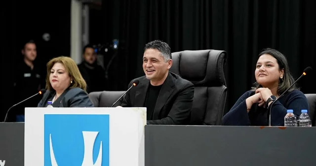 Aliağa meclisinde encümen ve komisyon üyeleri belirlendi İzmir Haberleri