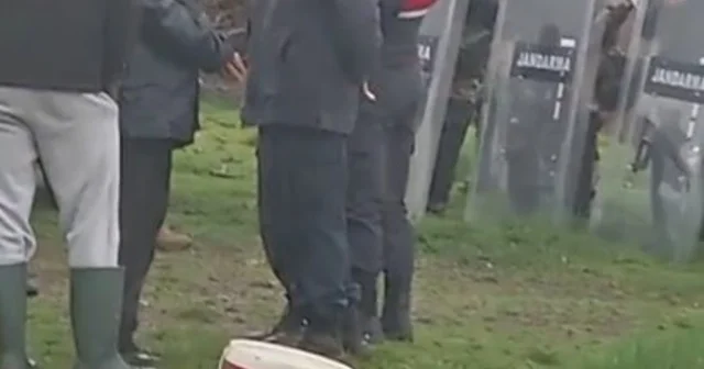 Çorum da tapusuz arazideki ev ve hayvanların bulunduğu ahır mühürlendi Çorum Haberleri