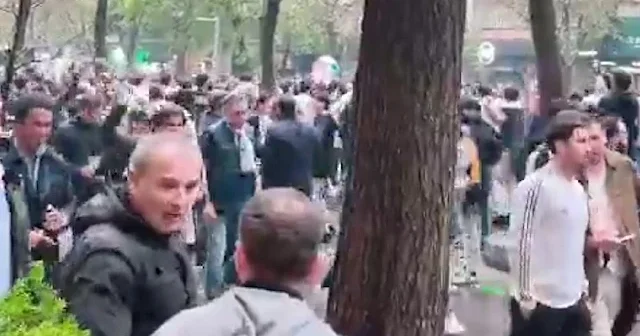 Müslümanlara yönelik ırkçı slogan İspanya’ya taşındı VİDEO İZLE