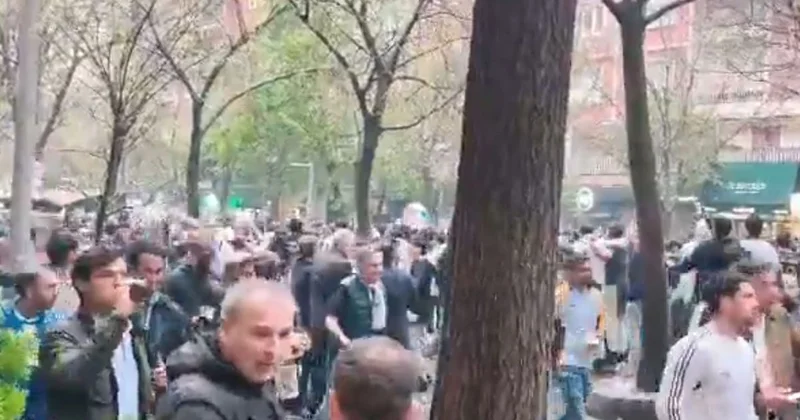 Bir rezillik daha! Dev maç öncesi yine Zıplamayan Müslümandır dediler