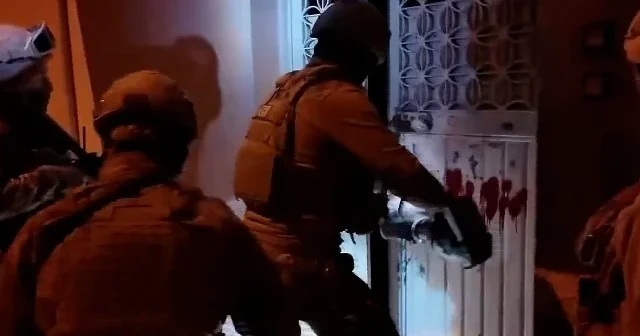 Tarsus’ta uyuşturucu milyonluk trafiğine engel: 95 şüpheli deşifre edildi 40 tutuklama VİDEO İZLE