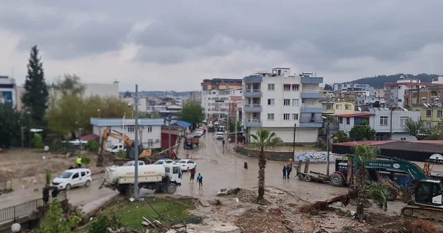 Kadirli de 2 kişinin öldüğü sel felaketinin izleri siliniyor Osmaniye Haberleri