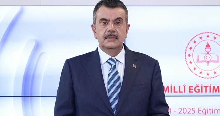 Bakan Tekin den Milli Takım için marş açıklaması Federasyon Başkanı mıza da danıştım