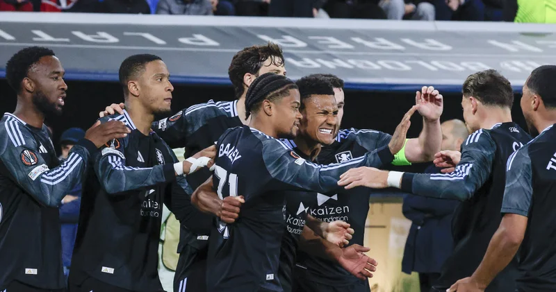 Aston Villa: 4 Nottingham Forest: 0 MAÇ SONUCU (Aston Villa, Avrupa Ligi nde finalde)