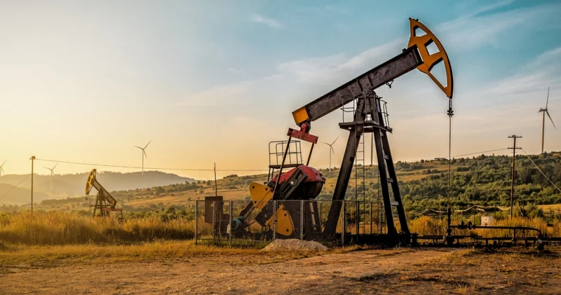 Petrol fiyatları yeniden yükseldi