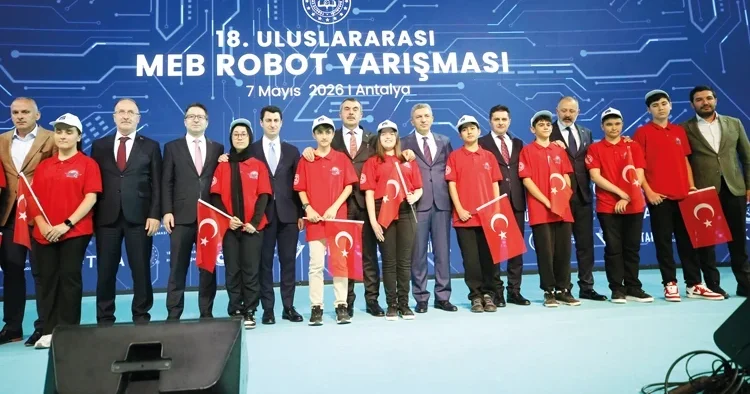 Bakan Tekin Robot Yarışması’nda konuştu: 100 öğrenciden 41’i mesleki eğitim alıyor