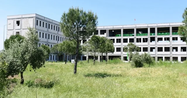 Salihli de yeni MYO binası hayırseverin desteğiyle yükseliyor Manisa Haberleri