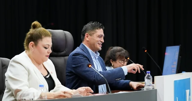 Aliağa Meclisi nde Mayıs ayı mesaisi: Kesin hesap raporu onaylandı İzmir Haberleri
