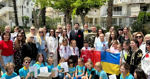 Ukrayna Kültür Parkı yenileme çalışmalarının ardından ziyarete açıldı Antalya Haberleri
