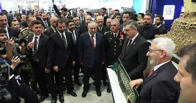 İçişleri Bakanı Çiftçi, SAHA 2026’yı ziyaret etti