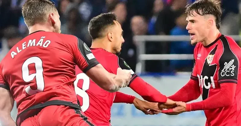 Strasbourg un çabası yetmedi! Rayo Vallecano yine galip geldi, finale çıktı! Strasbourg Rayo Vallecano maç sonucu: 0 1 Fanatik Gazetesi Futbol Haberleri Spor