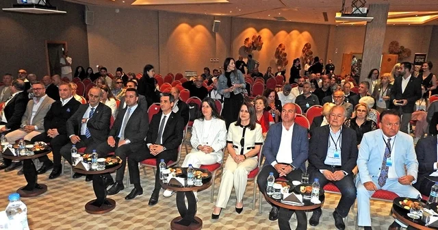 Sektör temsilcileri 1. Çeşme Turizm Zirvesi nde buluştu İzmir Haberleri