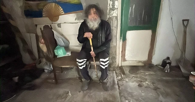 Çöp evden çıkarılıp, barınma merkezine yerleştirildi; görünümü değişti Kocaeli Haberleri