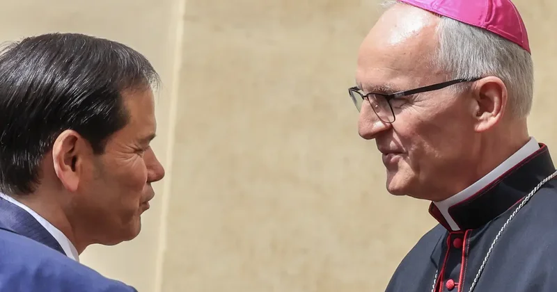 ABD den Vatikan a ziyaret! Trump Papa yla gerilmişti
