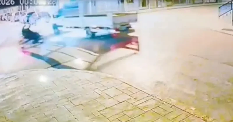 Keşan’da 2 kişinin yaralandığı kaza güvenlik kamerasına ansıdı