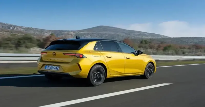 Yenilenen Opel Astra Türkiye de satışa sunuldu! 300 bin TL indirimle geldi