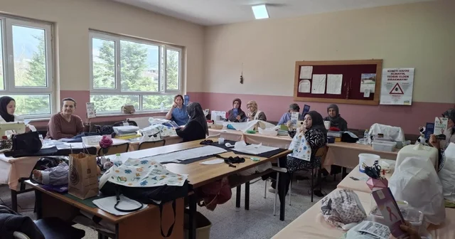 Halk Eğitim Merkezi kursiyerlerine sağlık eğitimi düzenlendi Düzce Haberleri