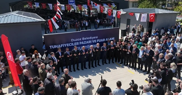 Başkan Özlü: Bizi arayanlar açılışta bulur, şantiyede bulur Düzce Tuhafiyeciler Pazarı ve Fuar Alanı törenle açıldı Düzce Haberleri