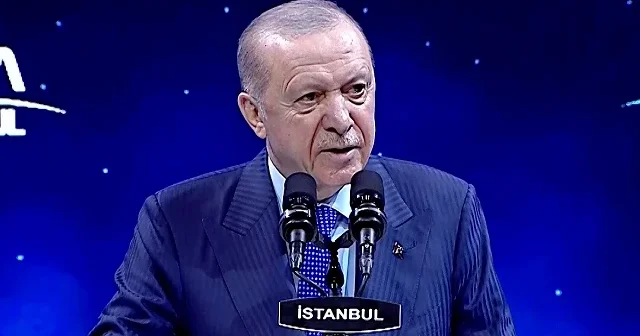Cumhurbaşkanı Erdoğan: ‘Balıklar ürküyor’ diyenler gelip fuarımızı ziyaret etti VİDEO İZLE