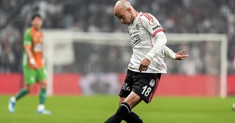 Beşiktaşlı yıldızdan ayrılık kararı! İzin verirseniz ayrılmak istiyorum
