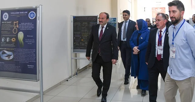 Türkiye nin dört bir yanından gelen fen lisesi öğrencileri ETÜ de buluştu Erzurum Haberleri