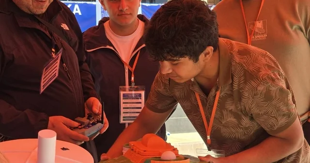 Bolu da öğrencilerin tasarladığı su altı robotu SAR 14 beğeni topladı Bolu Haberleri
