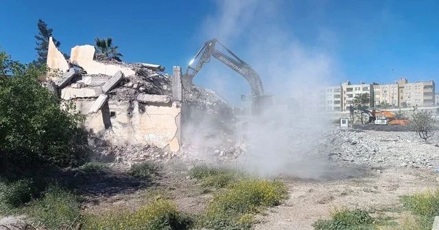 Yıkım sırasında paniğe kapılan öğrenciler sağa sola kaçıştı Şanlıurfa Haberleri