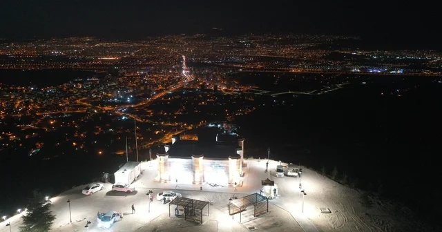 Kayserililerin uzay merakı Hıdırellez Gök Gözlemevi nde 16 bin kişi gökyüzünü izledi Astronom Tamer Akın: 5 10 yıl sonra çocuklarımız uzay çağıyla tanışmış olacaklar Kayseri Haberleri