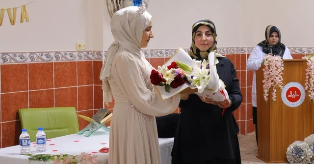 Bayburtlu hafız Havvanur Çakar 14 saatte ezbere hatim yaptı Bayburt Haberleri