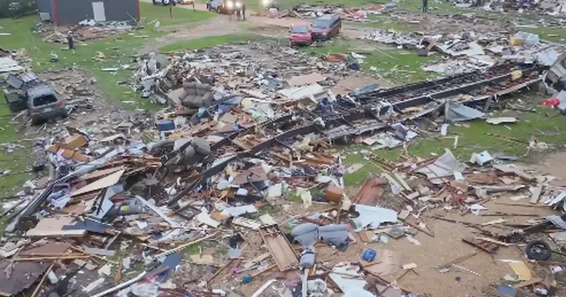 ABD nin Mississippi eyaletinde şiddetli fırtınada yaklaşık 500 ev zarar gördü