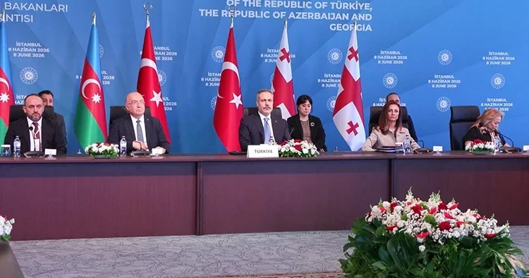 Dışişleri Bakanı Hakan Fidan: Ermenistan ile Azerbaycan arasında ateşkesin bir an önce imzalanmasını temenni ediyoruz