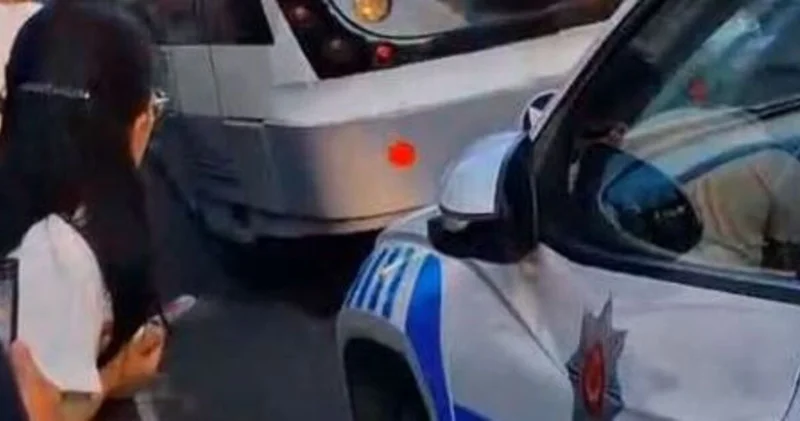 6 yaşındaki çocuk tramvayın altında kaldı