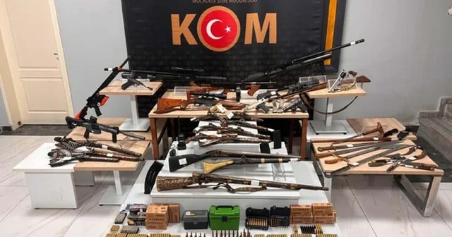 Uşak ta silah ticaretine gözaltı Uşak Haberleri
