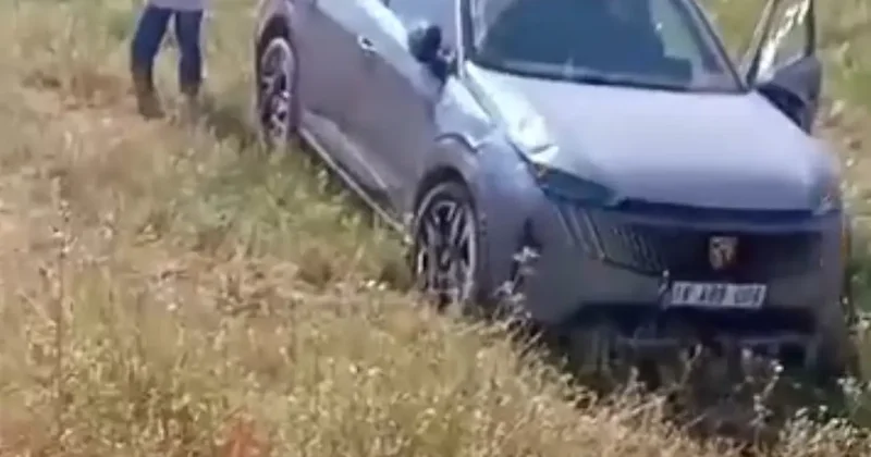 Siirt’te araç şarampole yuvarlandı, sürücü yaralandı