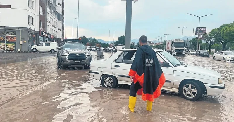 Bir yanda sıcak bir yanda yağış
