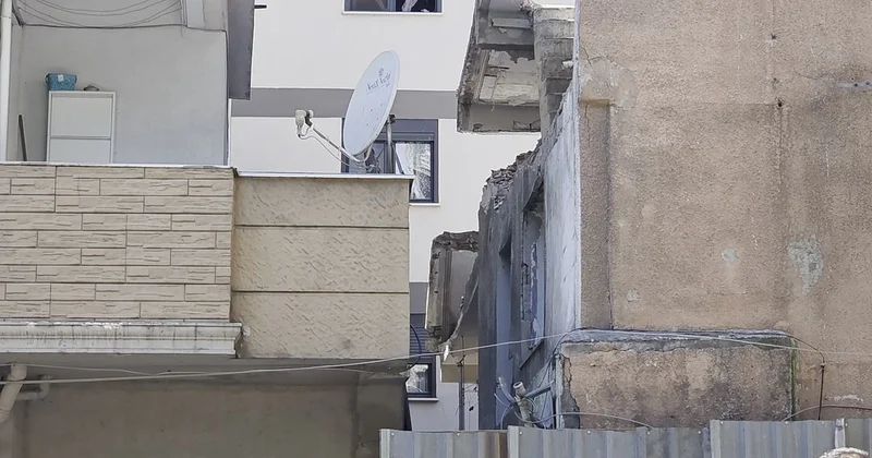 Kentsel dönüşümde çökme: 3 işçi yaralı